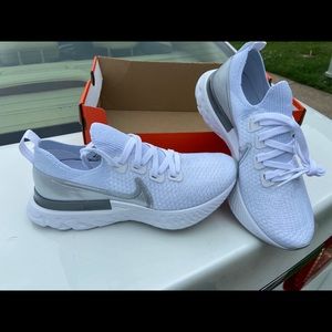 W NIKE REACT INFINITY RUN FK